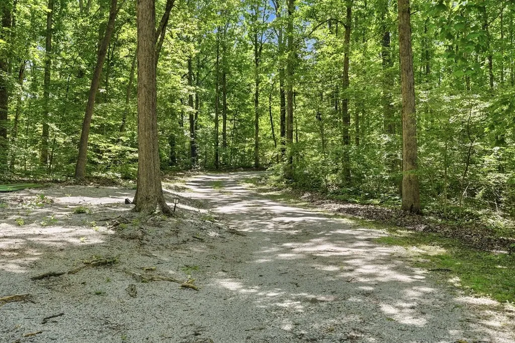 236 Grapevine Road Crossville TN 38572