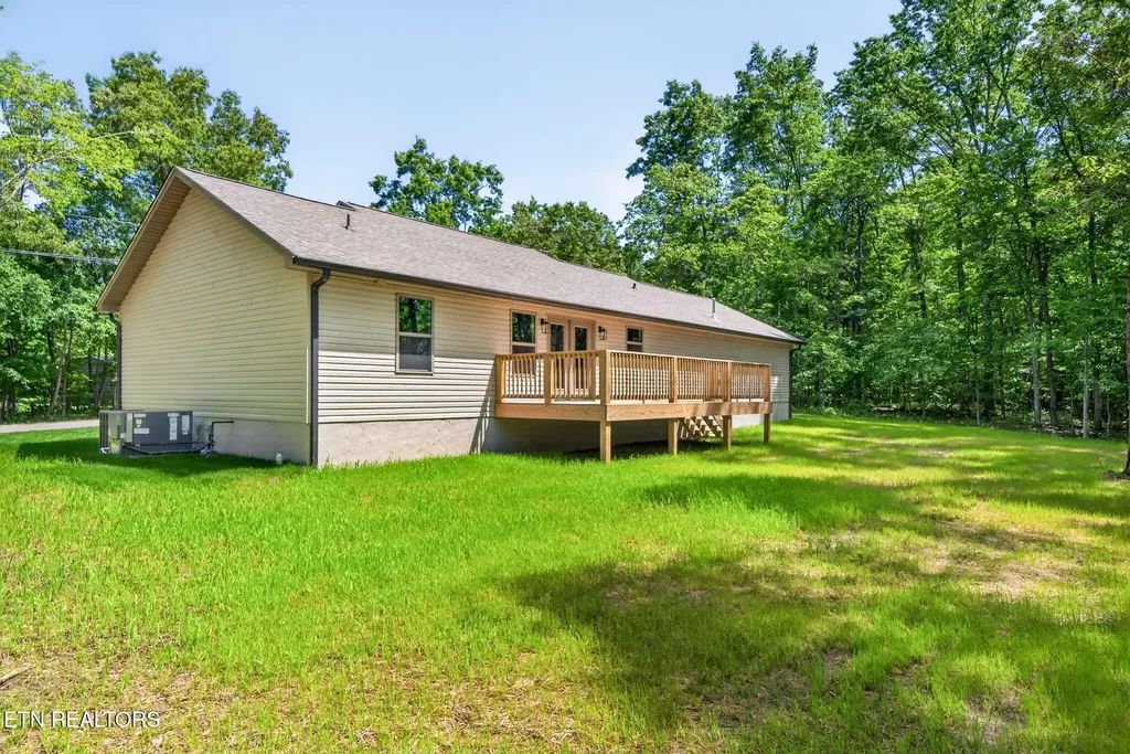 1146 Natchez Trace Crossville TN 38572