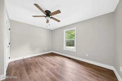 1146 Natchez Trace Crossville TN 38572