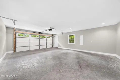 1146 Natchez Trace Crossville TN 38572