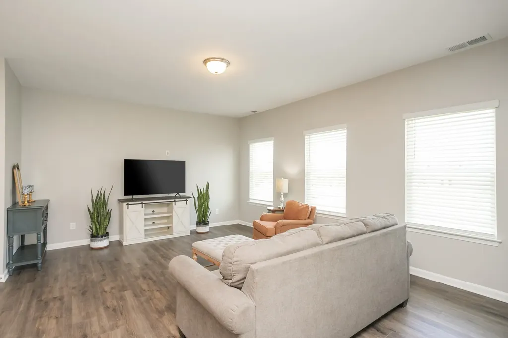 80 Lightwood Drive Antioch TN 37013