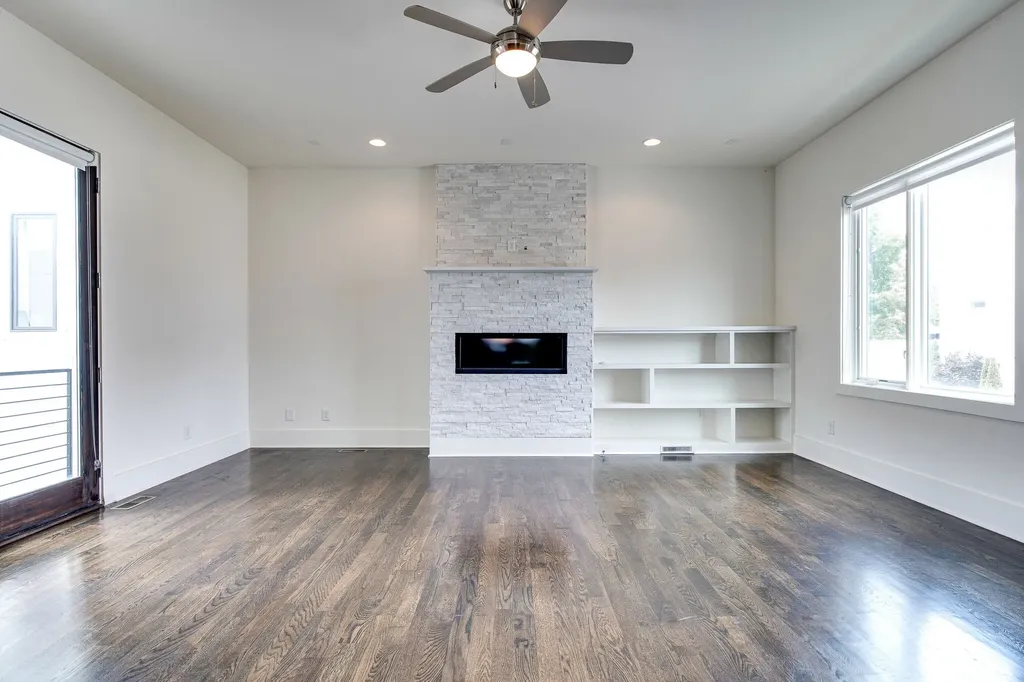 800 13th Ave, S Nashville TN 37203