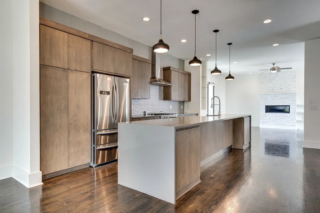 800 13th Ave, S Nashville TN 37203