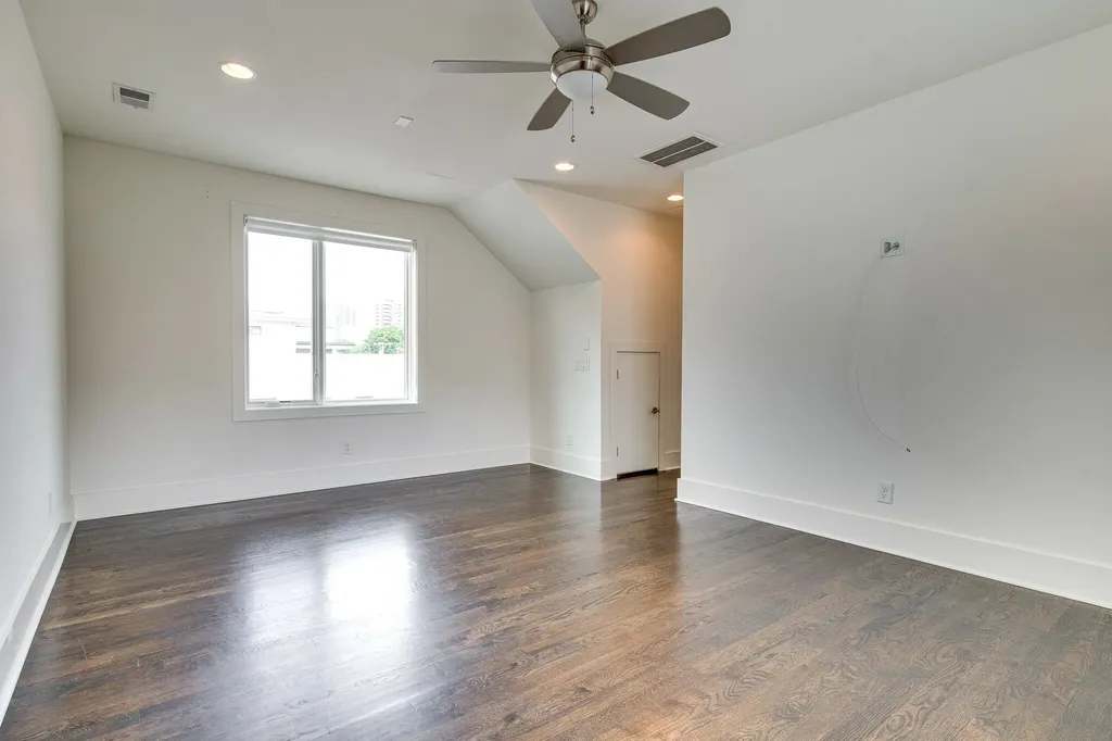 800 13th Ave, S Nashville TN 37203
