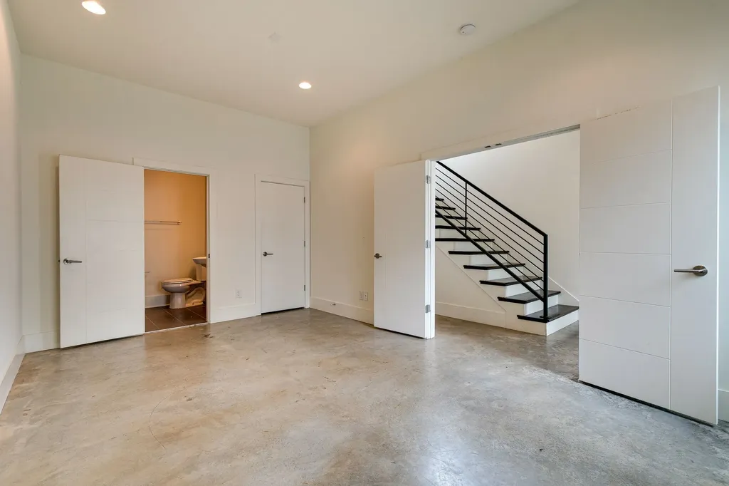 800 13th Ave, S Nashville TN 37203