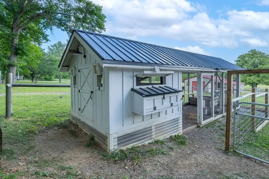 5111 SE Tater Peeler Road Lebanon TN 37090