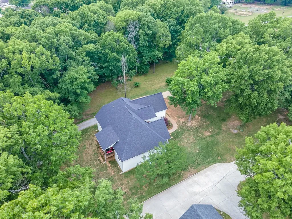 5111 SE Tater Peeler Road Lebanon TN 37090