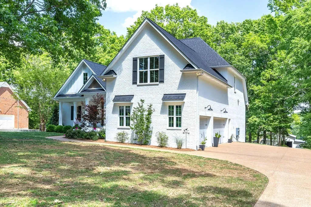 5111 SE Tater Peeler Road Lebanon TN 37090