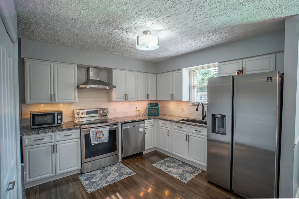 309 Skyline Drive White House TN 37188