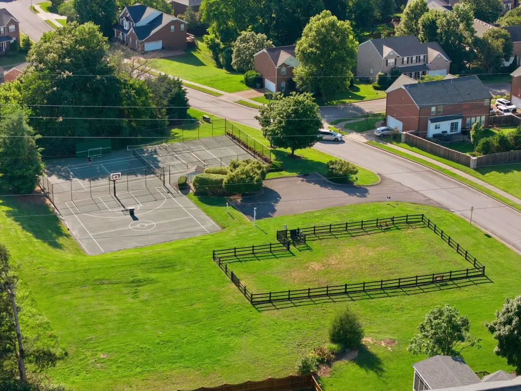6561 Banbury Crossing Brentwood TN 37027