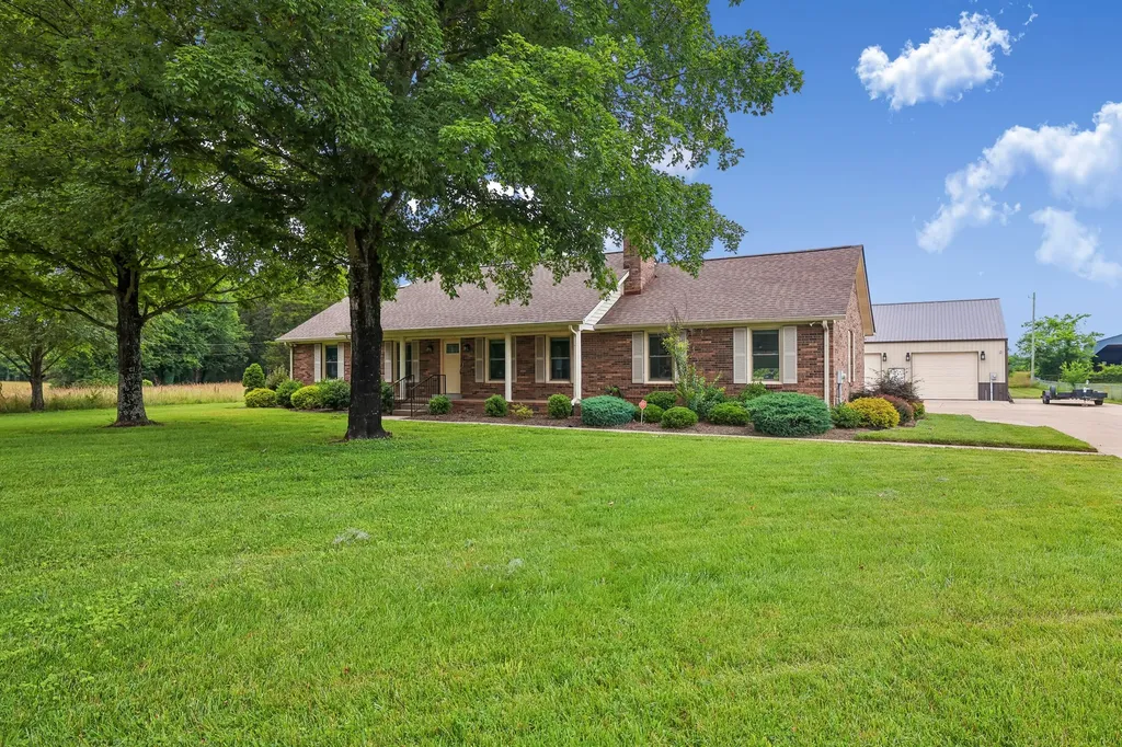 7135 Lascassas Pike Lascassas TN 37085