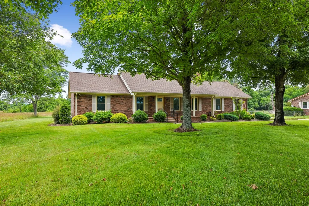7135 Lascassas Pike Lascassas TN 37085