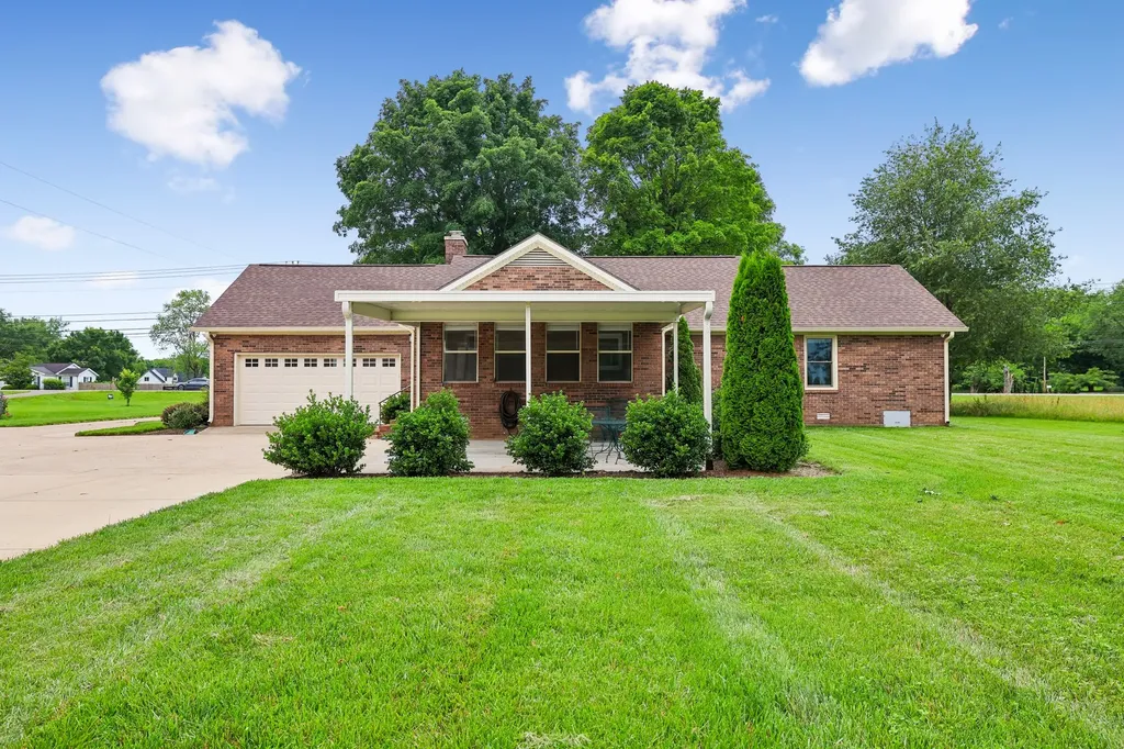 7135 Lascassas Pike Lascassas TN 37085