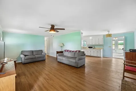 7135 Lascassas Pike Lascassas TN 37085