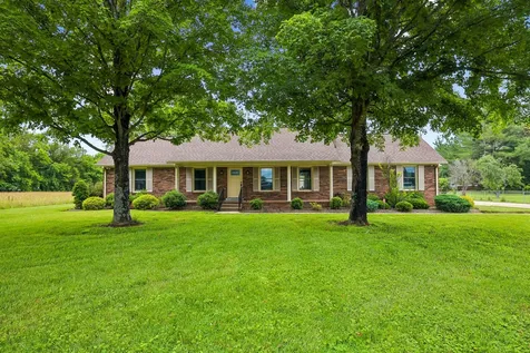 7135 Lascassas Pike Lascassas TN 37085