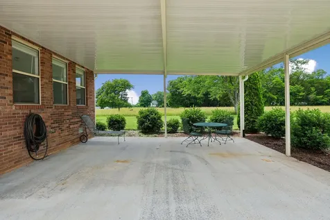 7135 Lascassas Pike Lascassas TN 37085