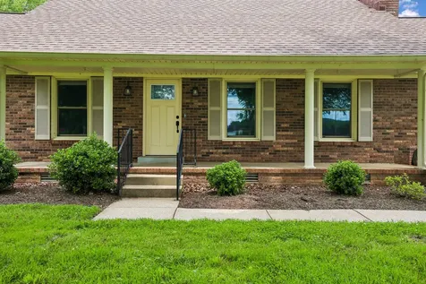 7135 Lascassas Pike Lascassas TN 37085