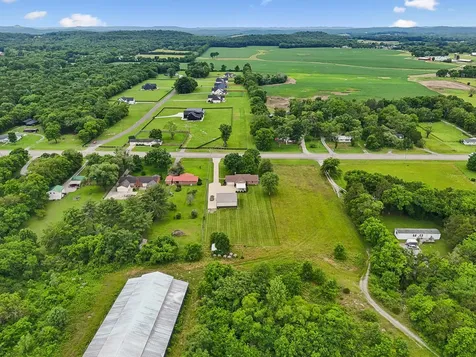 7135 Lascassas Pike Lascassas TN 37085