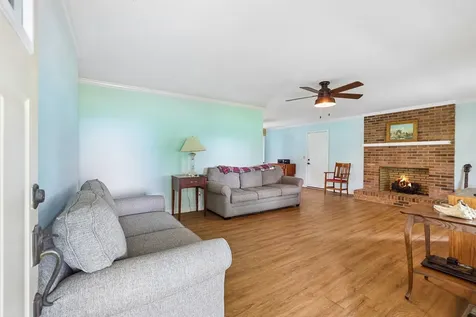 7135 Lascassas Pike Lascassas TN 37085
