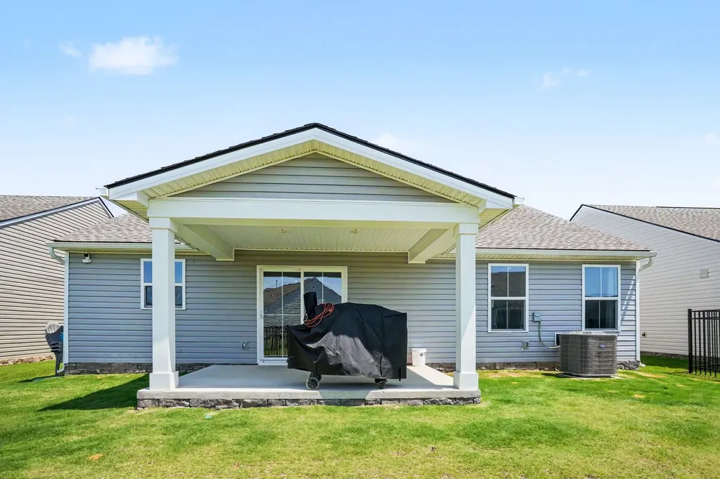 378 Carothers Way White House TN 37188