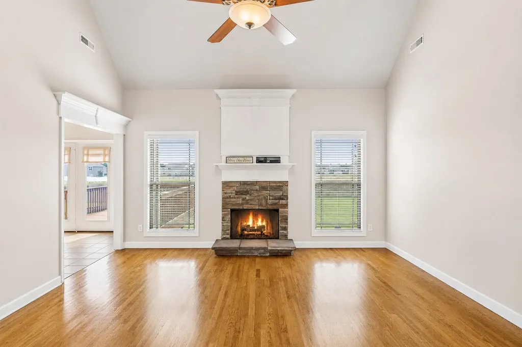 120 Oak Knoll Court Murfreesboro TN 37127