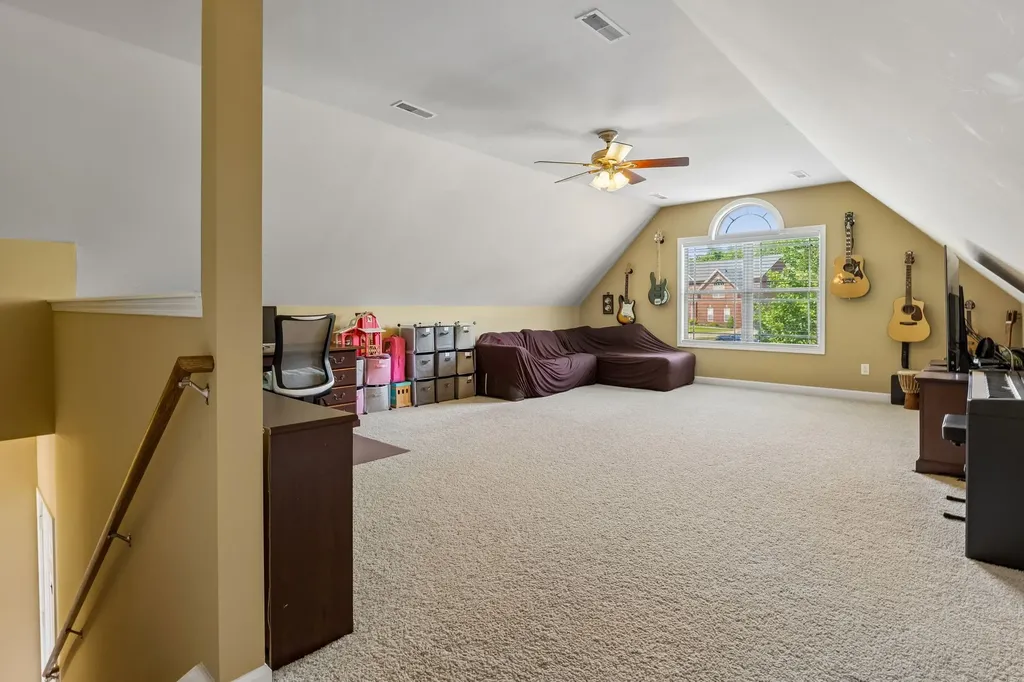120 Oak Knoll Court Murfreesboro TN 37127