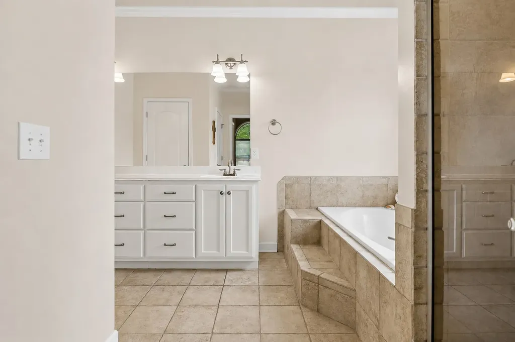 120 Oak Knoll Court Murfreesboro TN 37127