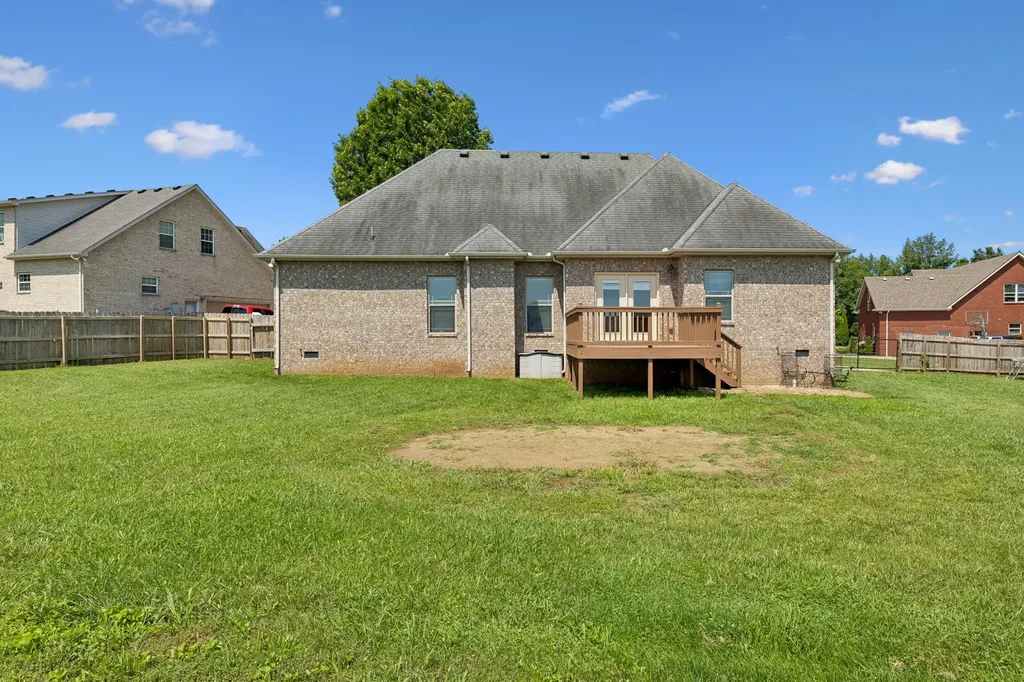 120 Oak Knoll Court Murfreesboro TN 37127