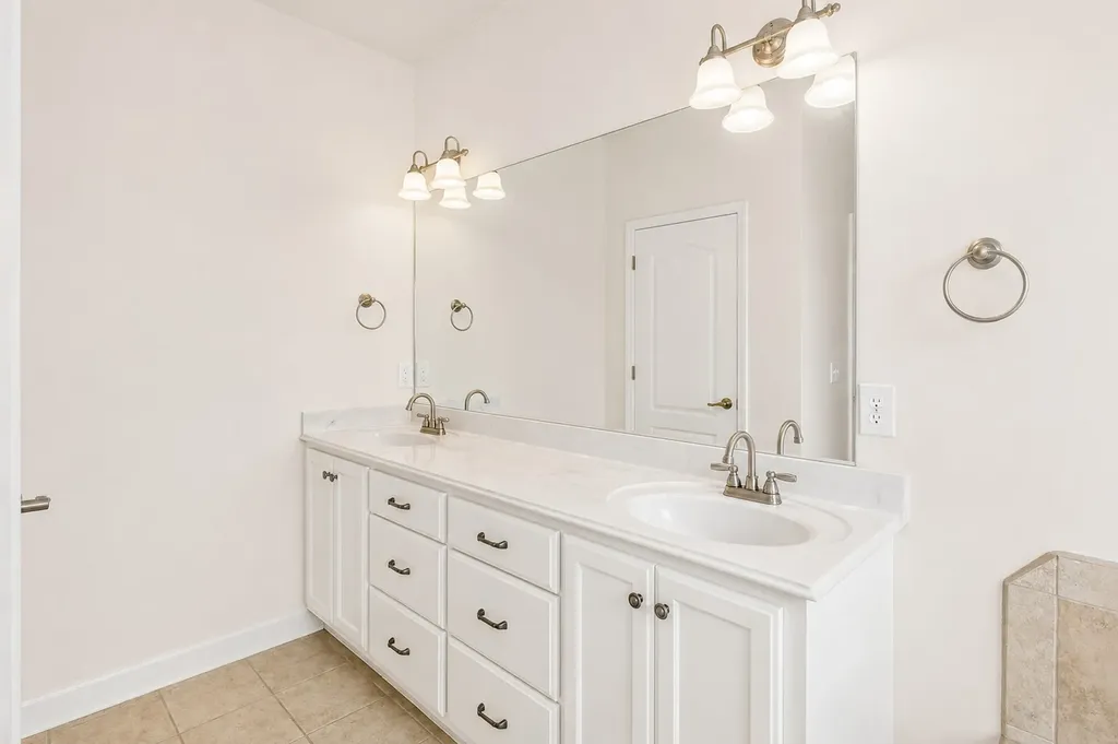 120 Oak Knoll Court Murfreesboro TN 37127