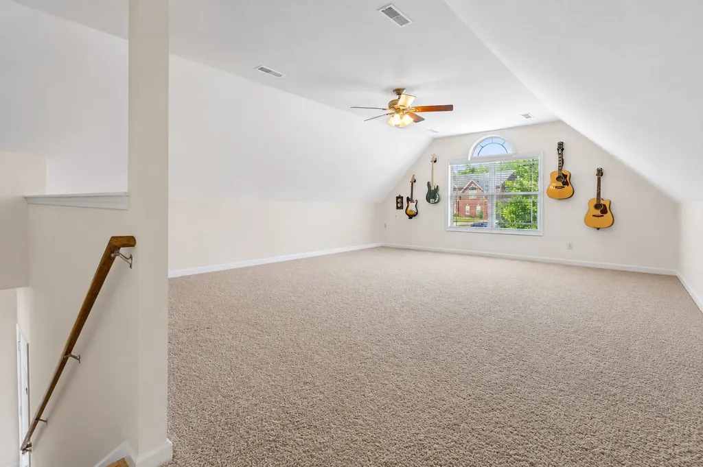 120 Oak Knoll Court Murfreesboro TN 37127
