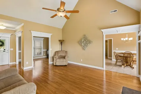 120 Oak Knoll Court Murfreesboro TN 37127