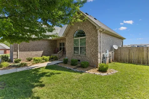 120 Oak Knoll Court Murfreesboro TN 37127