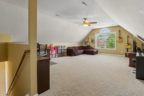 120 Oak Knoll Court Murfreesboro TN 37127
