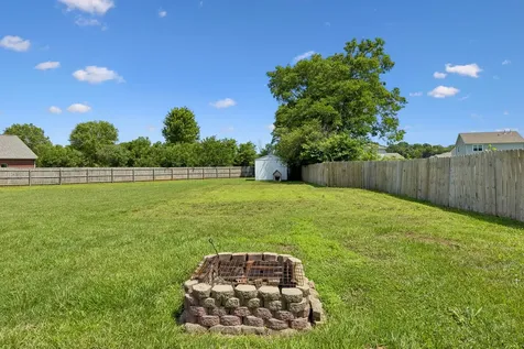 120 Oak Knoll Court Murfreesboro TN 37127