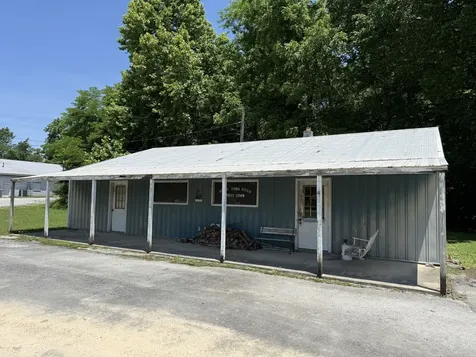3295 Hillsboro Highway Manchester TN 37355