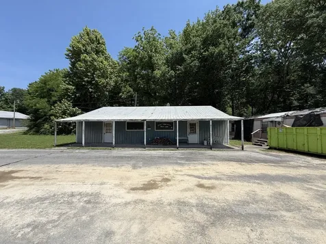 3295 Hillsboro Highway Manchester TN 37355