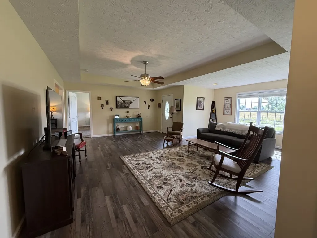 379 Williams Road Lafayette TN 37083