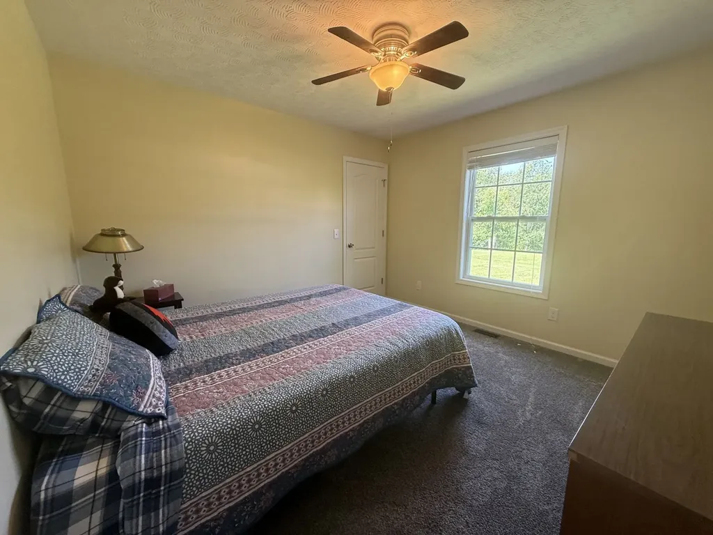 379 Williams Road Lafayette TN 37083
