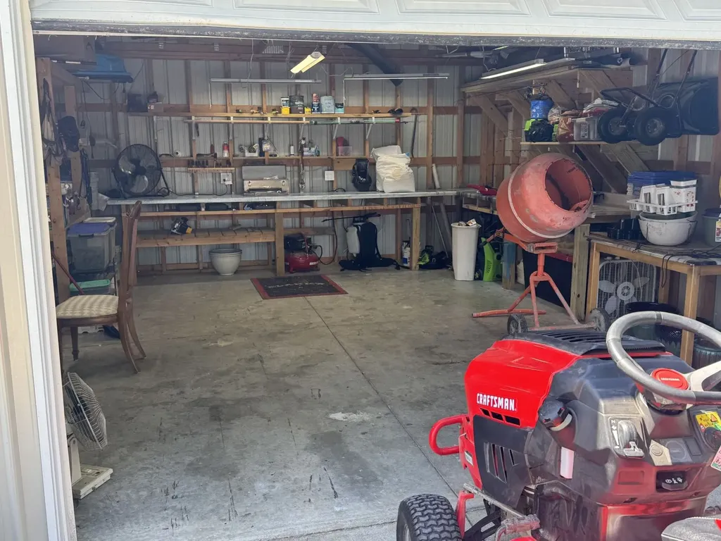 379 Williams Road Lafayette TN 37083