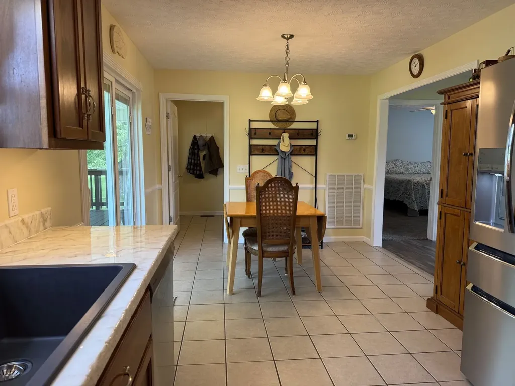 379 Williams Road Lafayette TN 37083