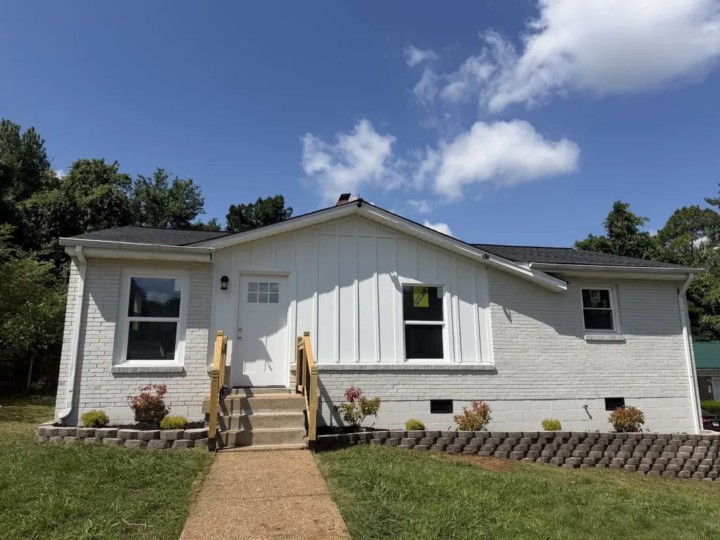 683 Shelton Court Clarksville TN 37040