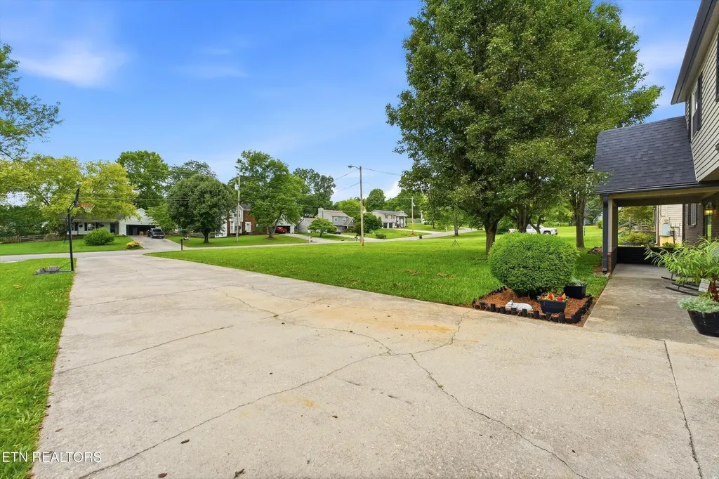 1832 Wickersham Drive Knoxville TN 37922