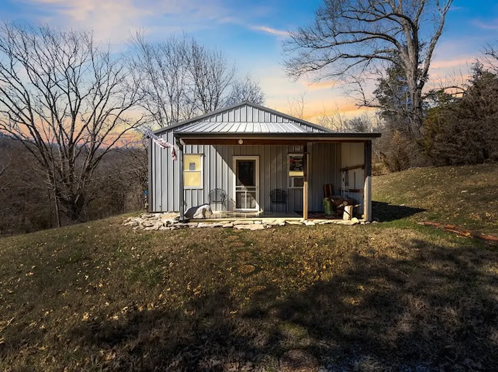 474 Bartlett Hollow Road Petersburg TN 37144