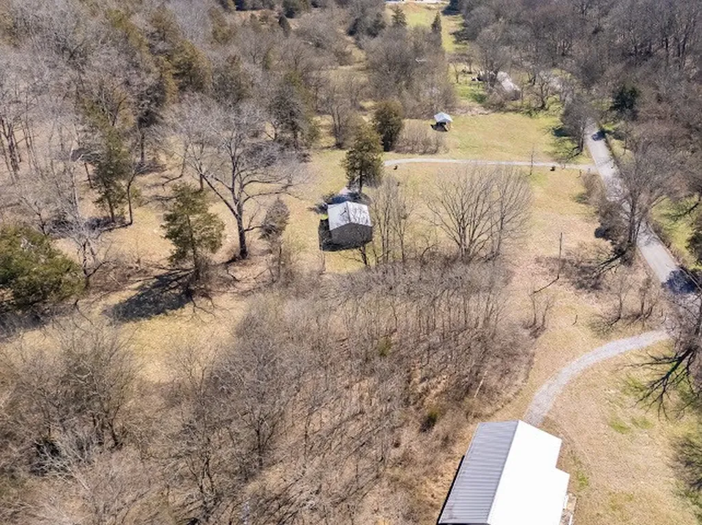 474 Bartlett Hollow Road Petersburg TN 37144