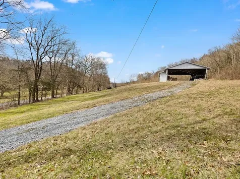 474 Bartlett Hollow Road Petersburg TN 37144