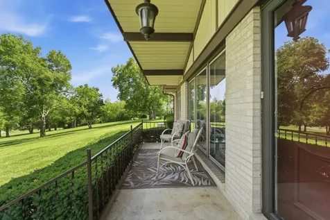 899 Carters Creek Pike Columbia TN 38401