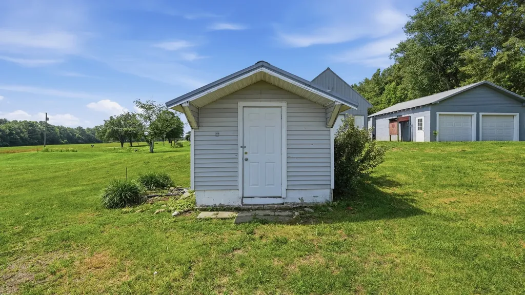 469 Fred Cooper Road Mcminnville TN 37110