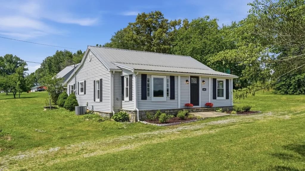 469 Fred Cooper Road Mcminnville TN 37110
