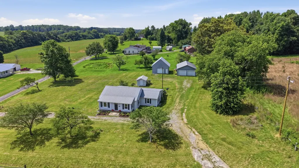 469 Fred Cooper Road Mcminnville TN 37110