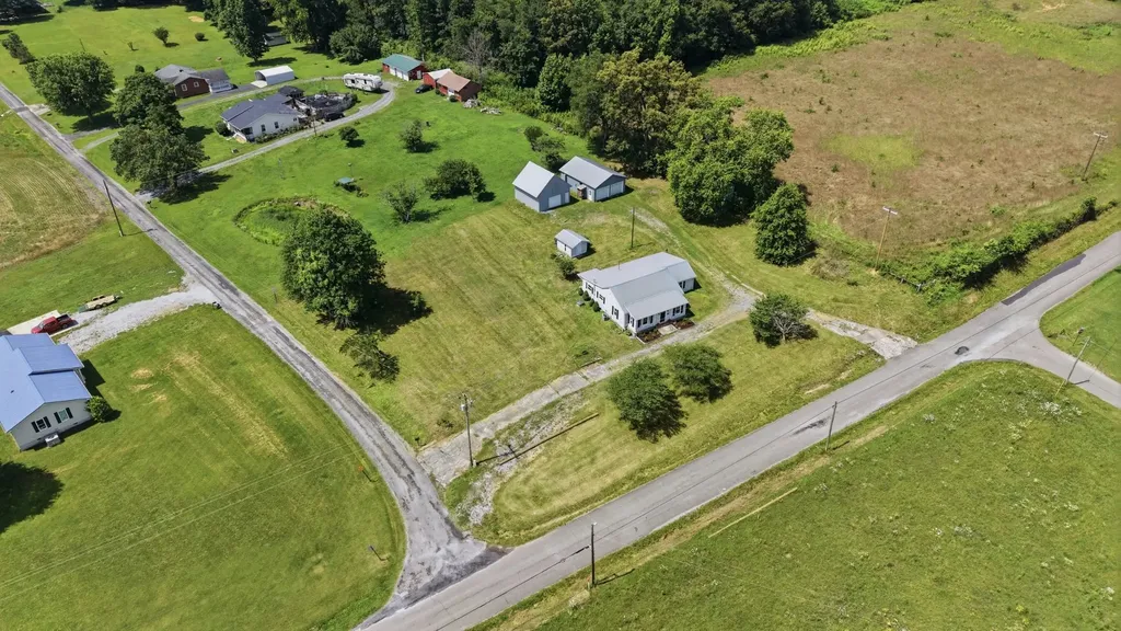 469 Fred Cooper Road Mcminnville TN 37110